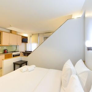 Studio Apart Odası